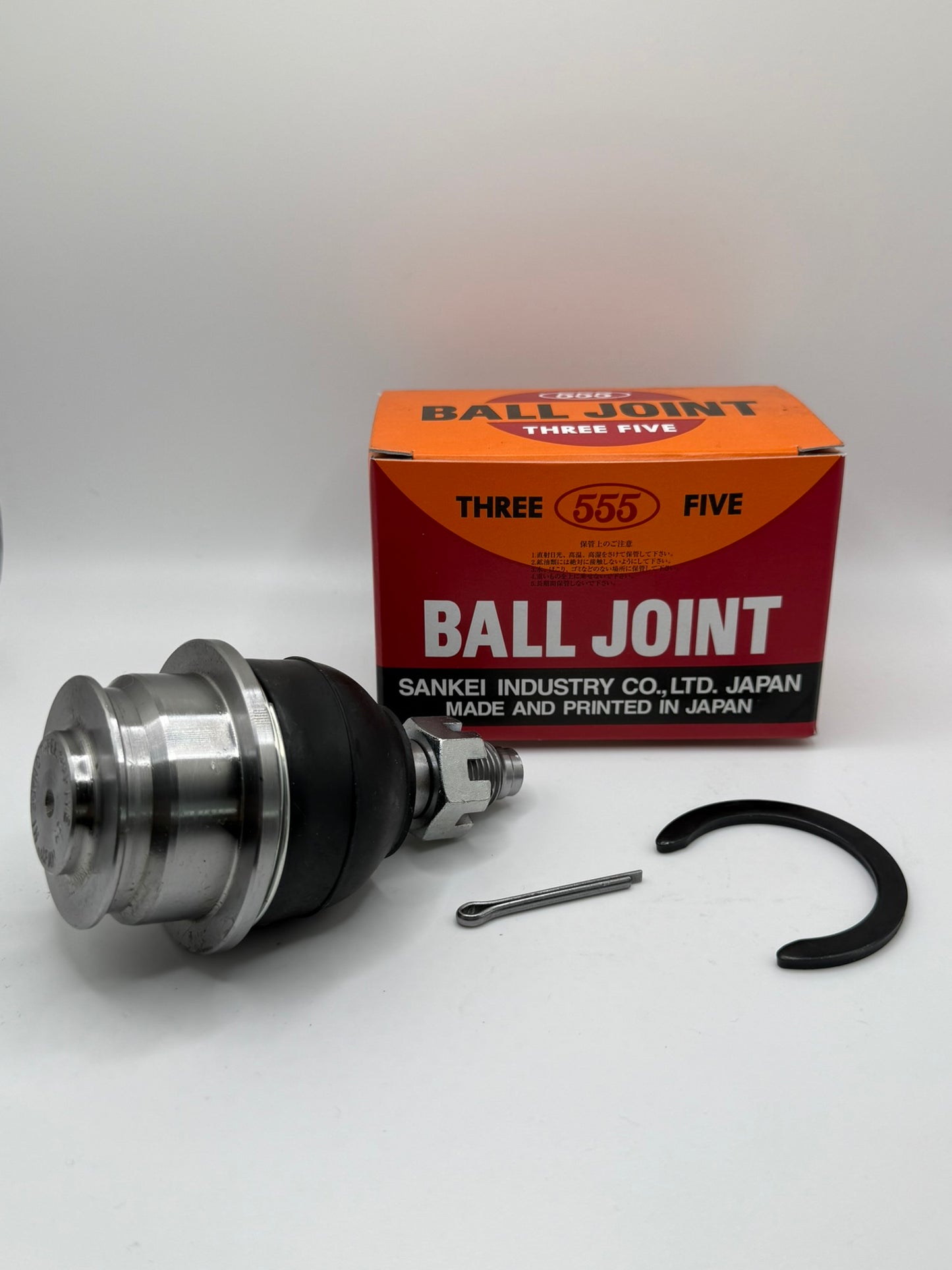 555 Sankei Lower Ball Joint (4th Gen 4Runner, GX470, FJ Cruiser),43330-60010
