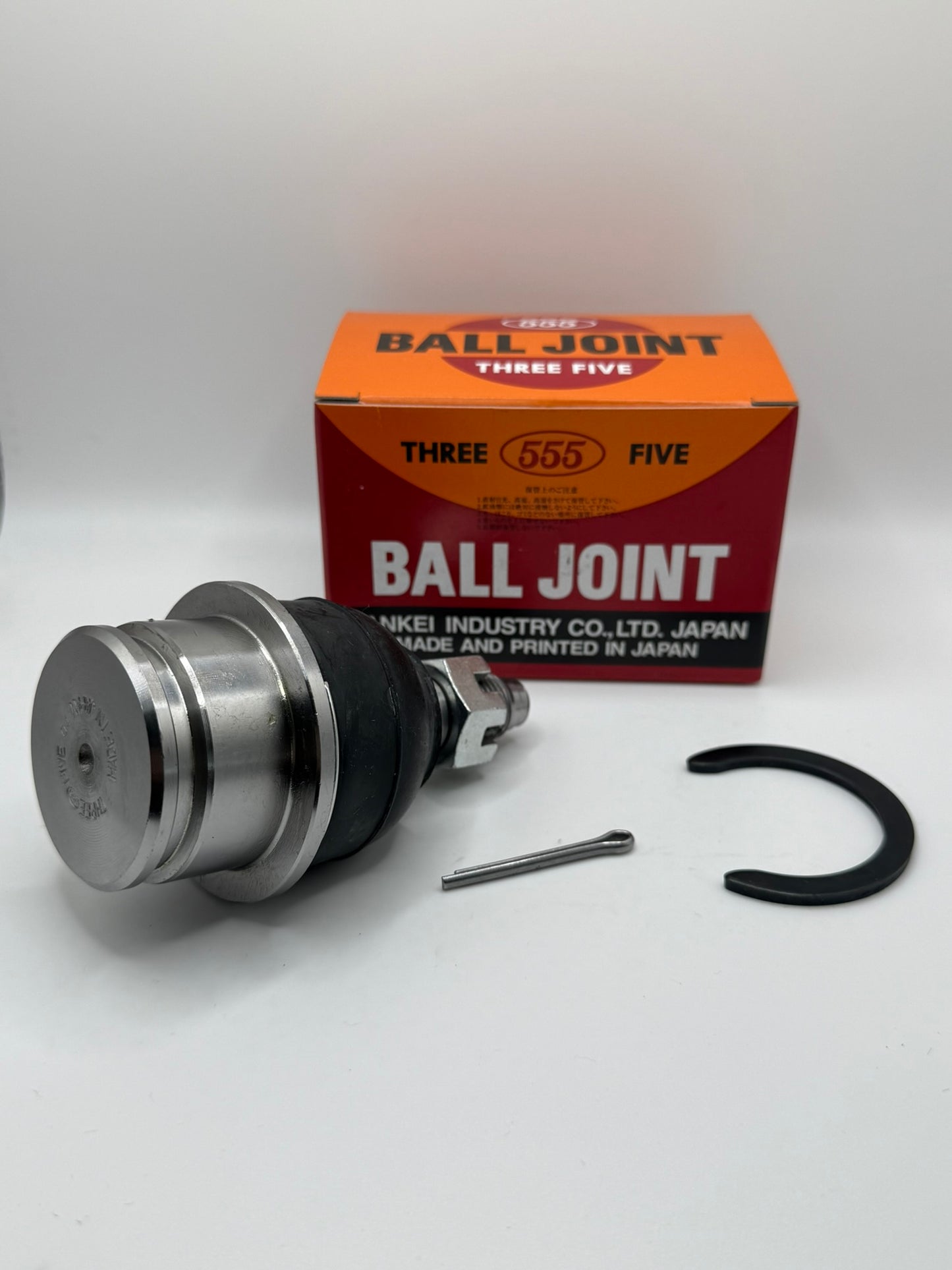 555 Sankei Lower Ball Joint (5th Gen 4Runner, GX460, FJ Cruiser),43330-60040